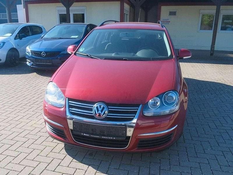 Gebraucht VW Golf V Comfortline 122 PS (89 kW) 2009 Red spice metallic Kombi
