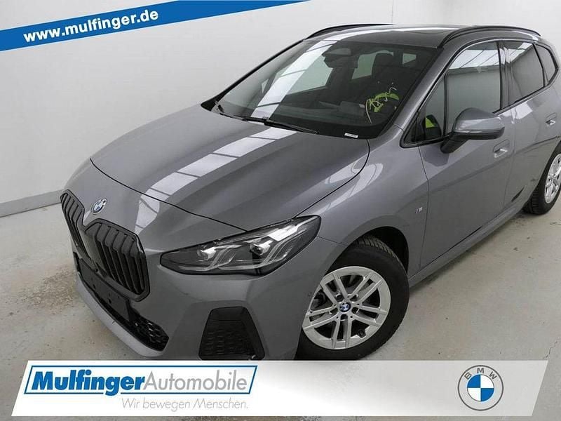 Skyscraper grau Gebraucht 2025 BMW 220 M Sport Van / Kleinbus | 33.488 € (Guter Preis) - Bild 1/4