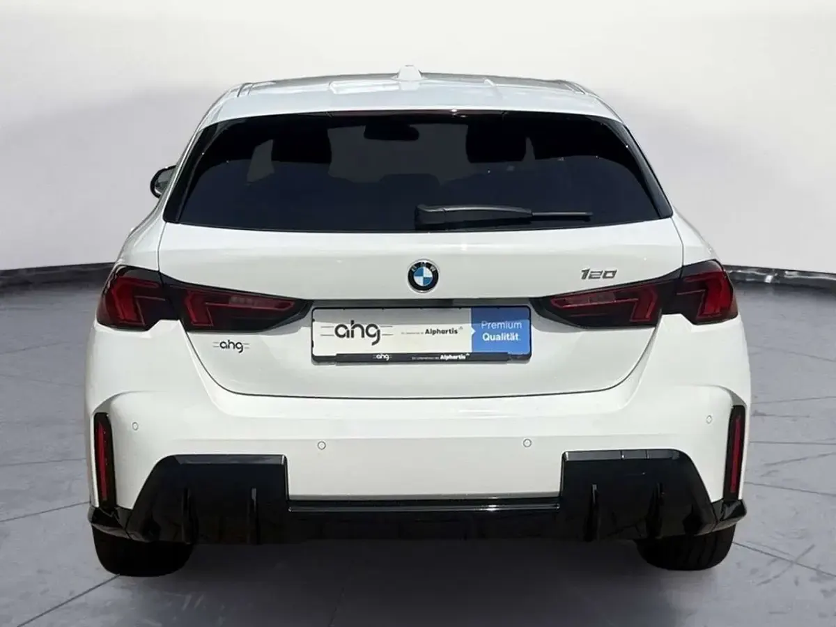 Gebraucht BMW 120 170 PS (125 kW) 2025 Weiß Kleinwagen