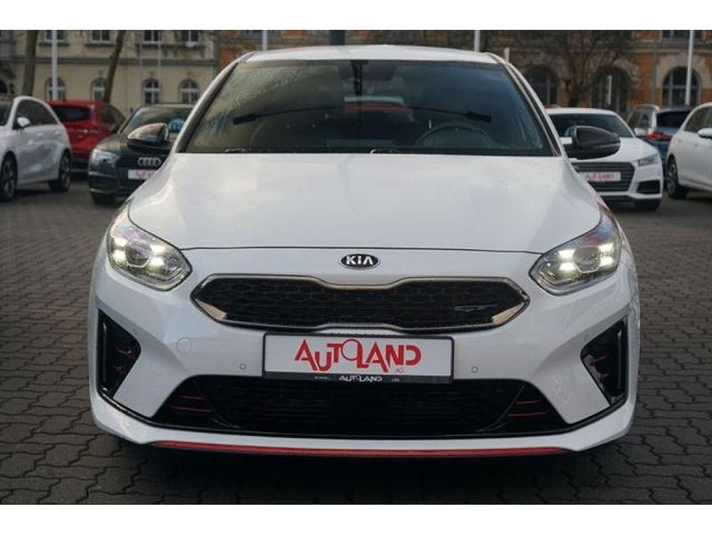 Gebraucht Kia Ceed 204 PS (150 kW) 2021 Deluxeweiss metallic (metallic) Kleinwagen