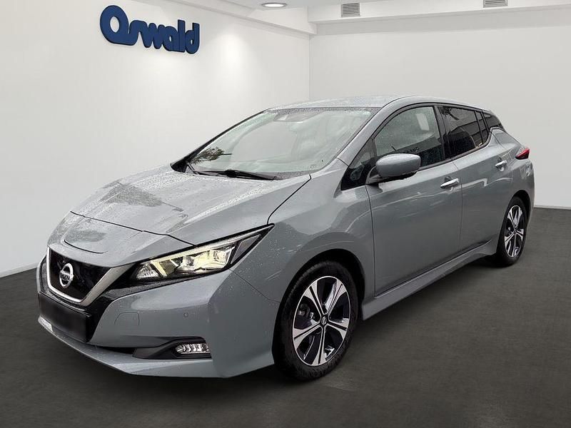 Grau Gebraucht 2021 Nissan Leaf Tekna Kleinwagen | 14.990 € (Fairer Preis) - Bild 1/4