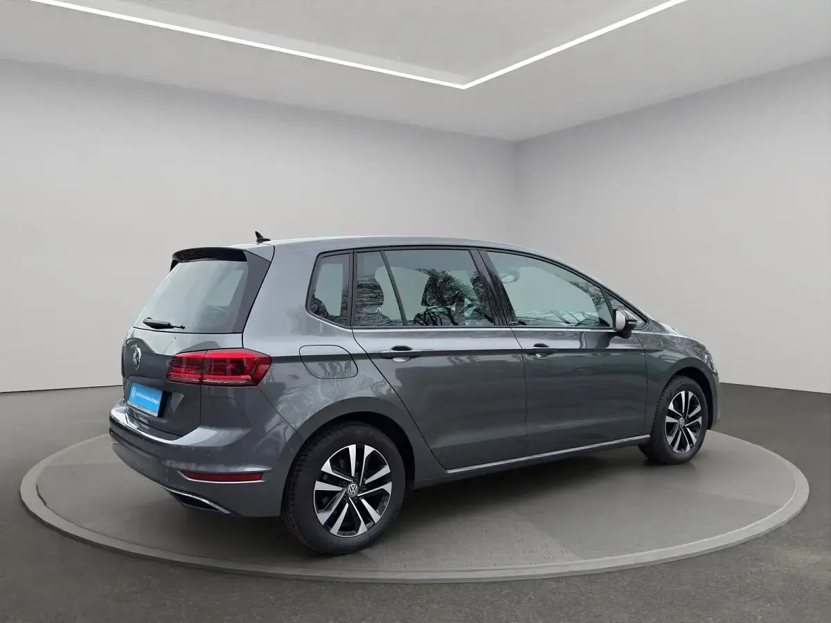 Second-hand VW Golf VII IQ Drive 131 CP (96 kW) 2019 Gri