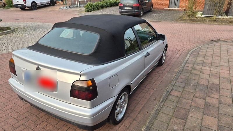 Gebraucht VW Golf Cabriolet Classicline 75 PS (55 kW) 1996 Silber Cabrio