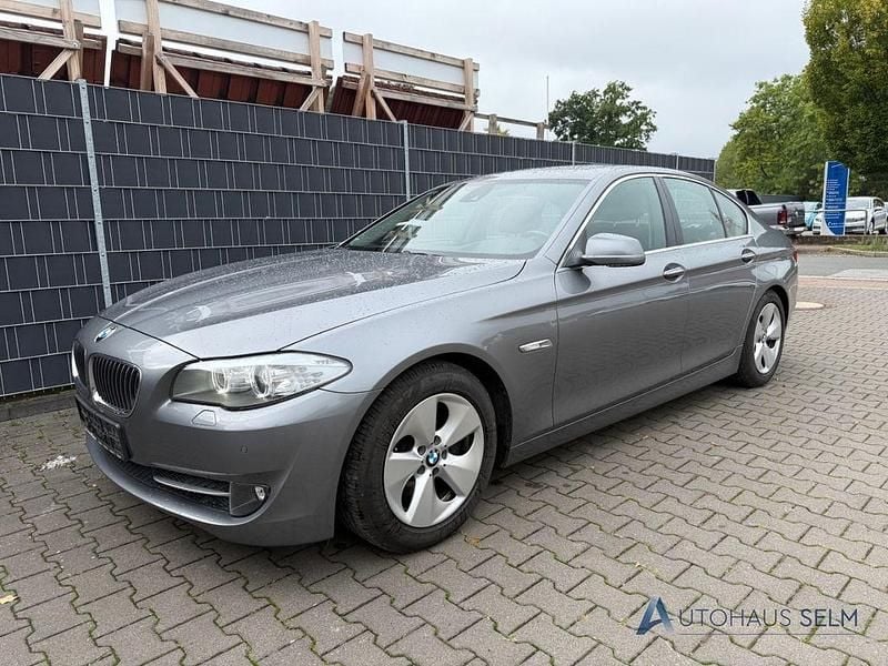 Gebraucht BMW 530 258 PS (189 kW) 2012 Grau Limousine