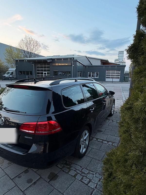 Second-hand VW Passat 105 CP (77 kW) 2014 Negru Break