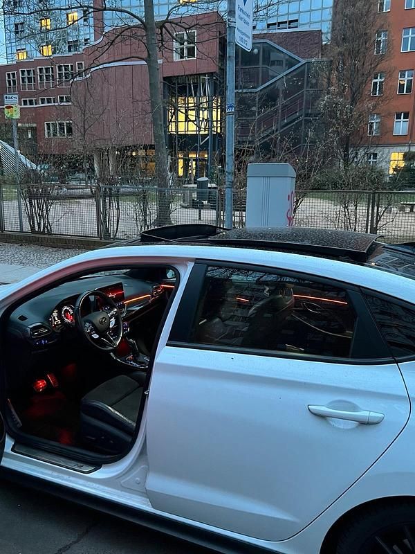 Gebraucht Hyundai i30 280 PS (205 kW) 2022 Weiß Limousine