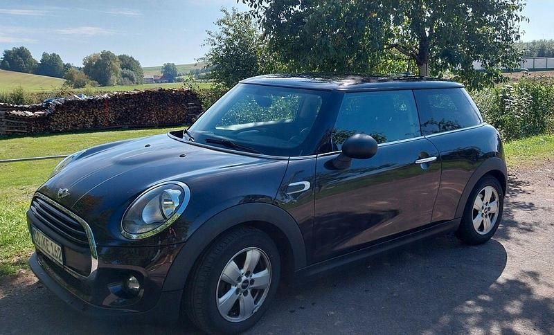 Schwarz Gebraucht 2015 Mini ONE Kleinwagen | 8.900 € (Fairer Preis) - Bild 1/4