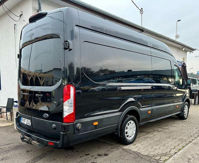 Gebraucht Ford Transit Trend 170 PS (125 kW) 2020 Schwarz SUV