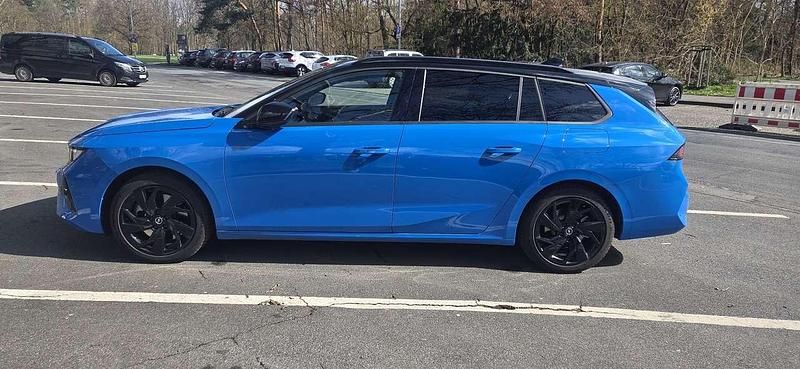 Gebraucht Opel Astra GSe 181 PS (133 kW) 2025 Blau Kombi
