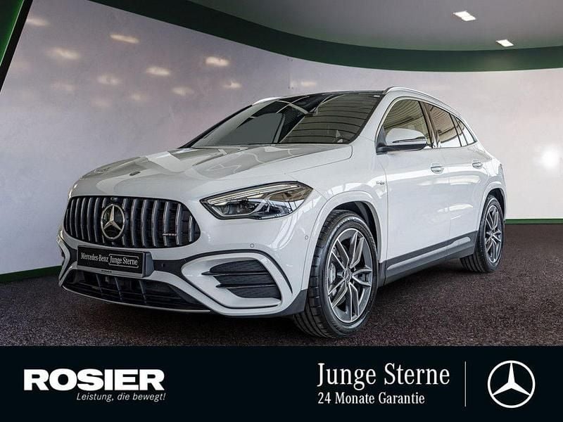 Weiss / polarweiß Gebraucht 2024 Mercedes GLA35 AMG AMG SUV | 51.990 € (Superpreis) - Bild 1/4