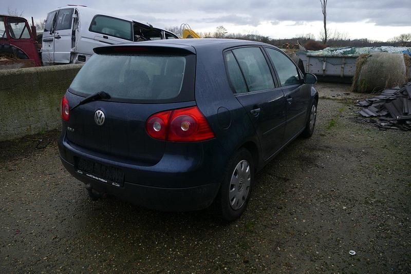 Gebraucht VW Golf V Trendline 75 PS (55 kW) 2005 Blau Kleinwagen