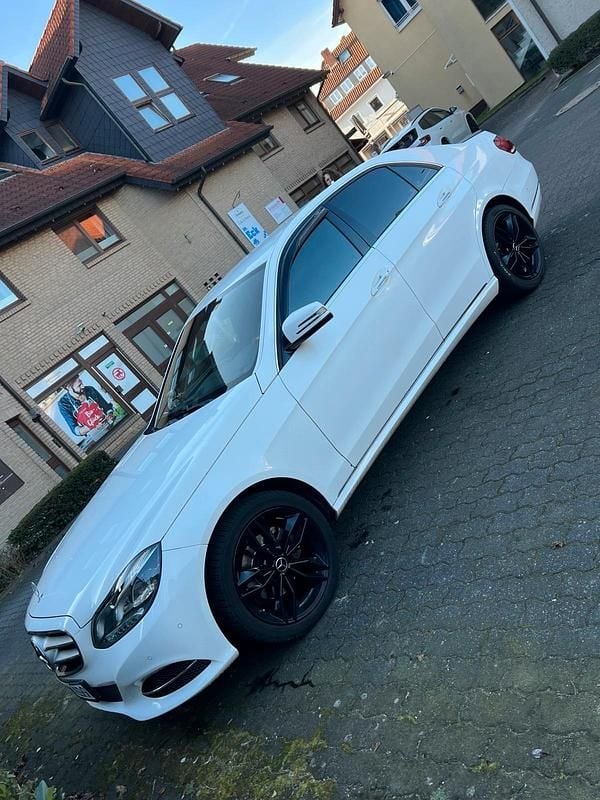 Gebraucht Mercedes E200 136 PS (100 kW) 2014 Limousine