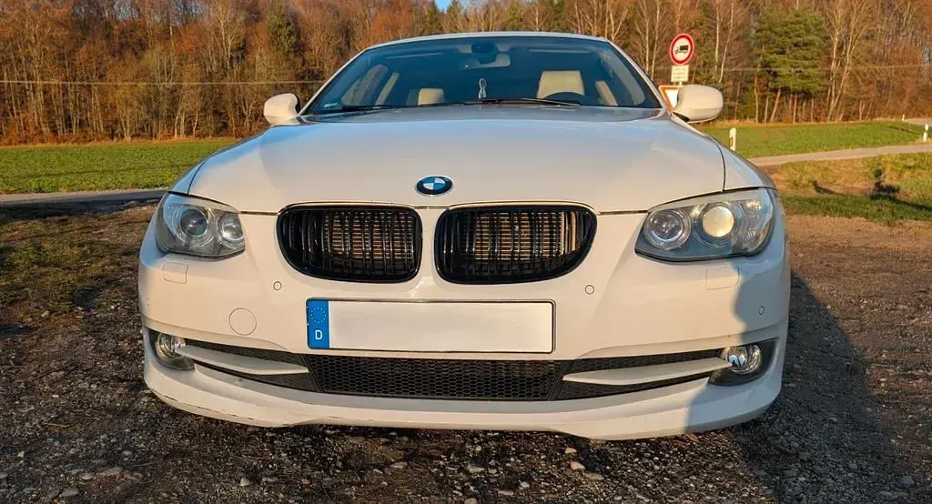 Gebraucht BMW 325 M Performance 218 PS (160 kW) 2011 Weiß Coupé