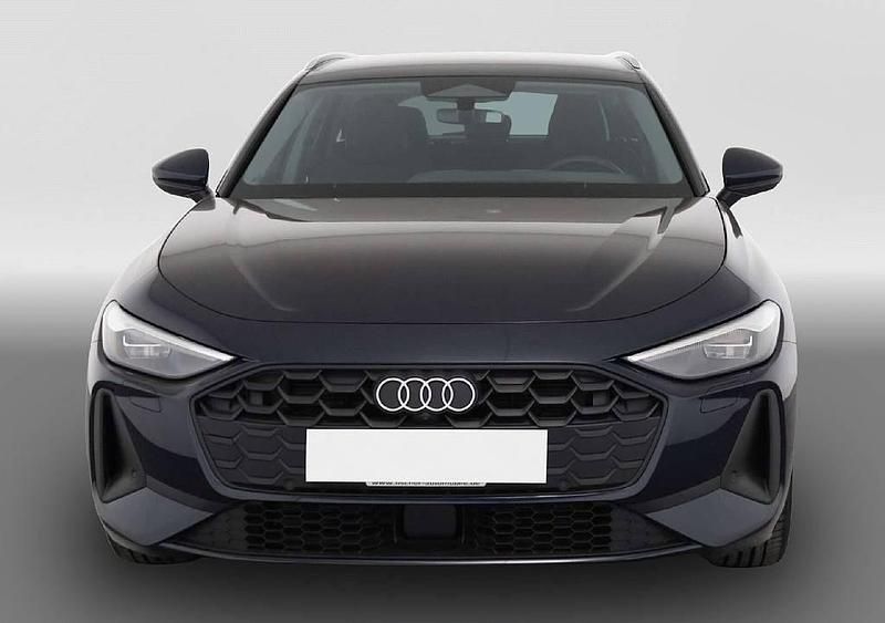 Usata Audi A5 150 CV (110 kW) 2025 Blu Station wagon