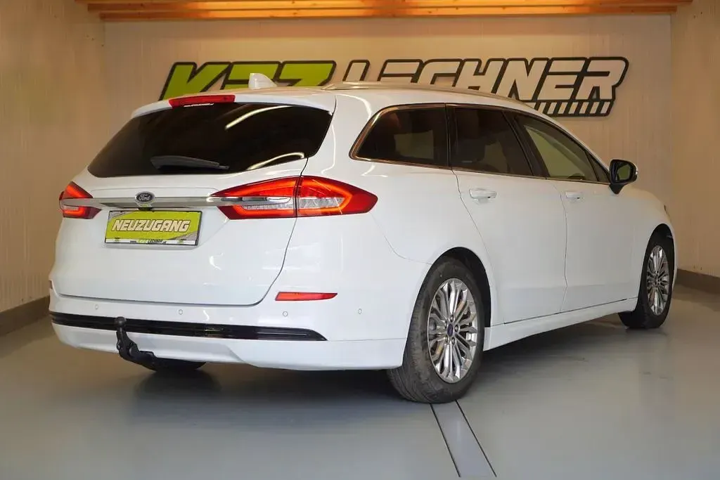 Gebraucht Ford Mondeo Titanium 150 PS (110 kW) 2021 Weiß Limousine