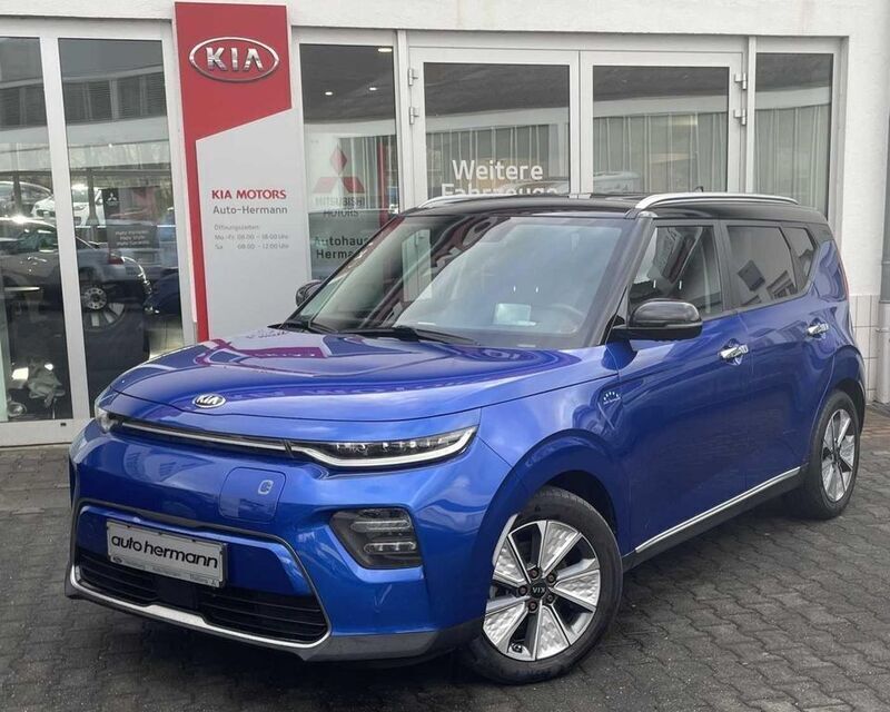 Neptunblau / schwarz Gebraucht 2019 Kia Soul EV Spirit SUV | 22.990 € - Bild 1/4