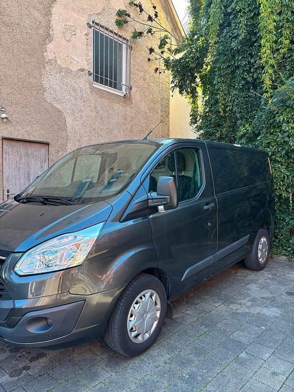 Grau Gebraucht 2017 Ford Transit Custom Van / Kleinbus | 11.300 € - Bild 1/4