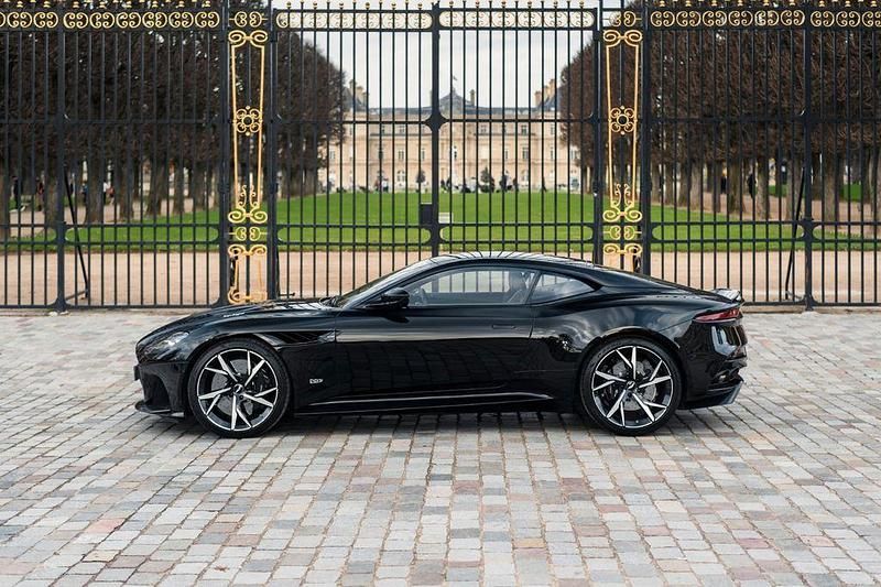 Gebraucht Aston Martin DBS 725 PS (533 kW) 2020 Schwarz
