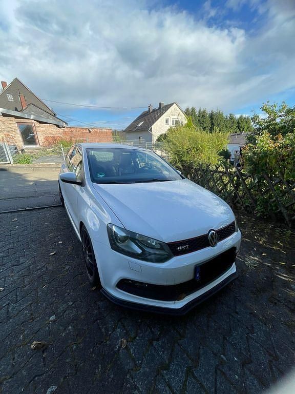 Weiß Gebraucht 2011 VW Polo GTI Kleinwagen | 9.250 € (Fairer Preis) - Bild 1/4