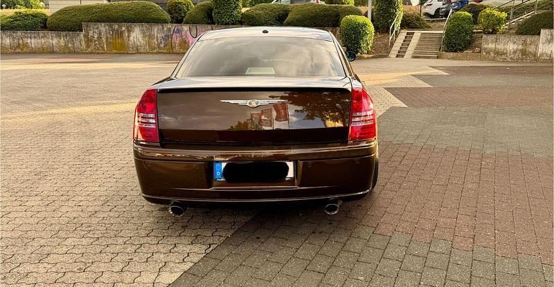 Gebraucht Chrysler 300C 431 PS (317 kW) 2006 Braun Limousine