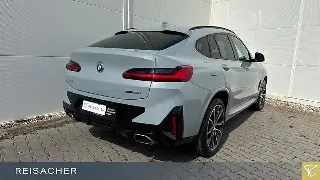 Gebraucht BMW X4 Efficient Dynamics 245 PS (180 kW) 2025 M brooklyn grau metallic SUV