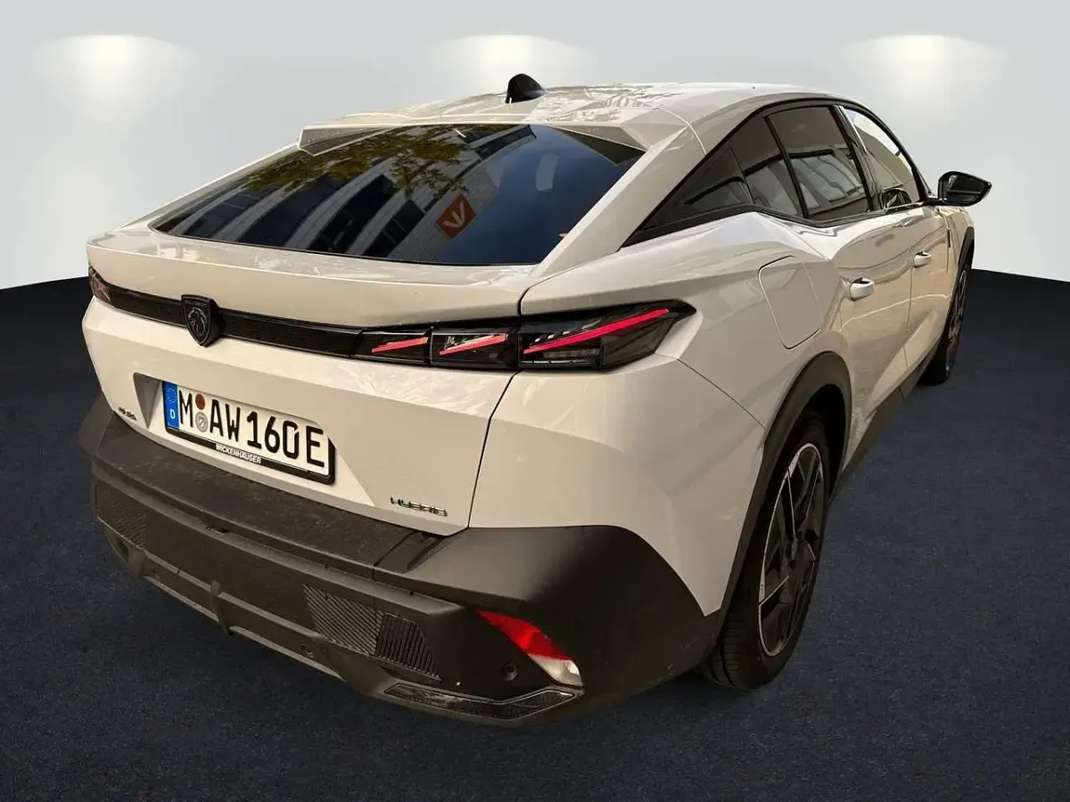 Gebraucht Peugeot 408 GT 224 PS (164 kW) 2025 Weiss/typ aussenverkleidung me Limousine