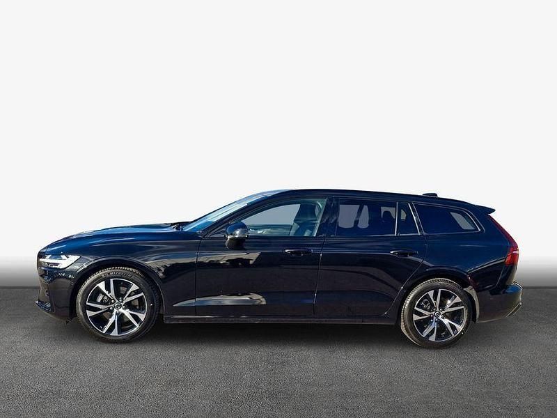 Gebraucht Volvo V60 Plus 197 PS (144 kW) 2025 Schwarz Kombi