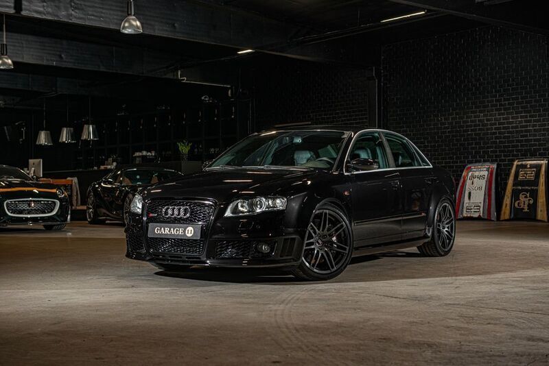Schwarz Gebraucht 2007 Audi RS4 Limousine | 38.444 € (Teuer) - Bild 1/4