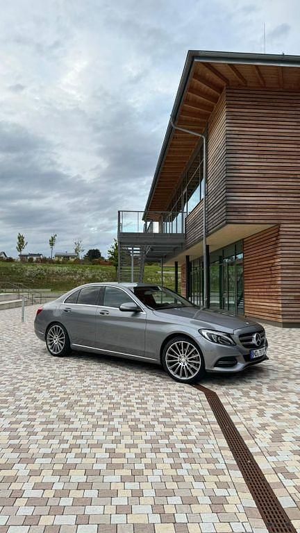 Grau Gebraucht 2014 Mercedes C180 Avantgarde Limousine | 15.000 € (Fairer Preis) - Bild 1/4