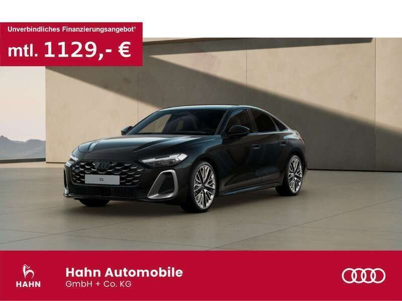 Mythosschwarz metallic Gebraucht 2024 Audi S5 Ambiente Limousine | 82.998 € - Bild 1/3