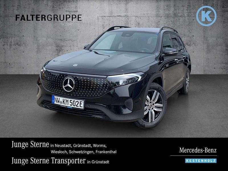 Lack kosmosschwarz Gebraucht 2024 Mercedes EQB300 Electric Art SUV | 44.440 € (Teuer) - Bild 1/4