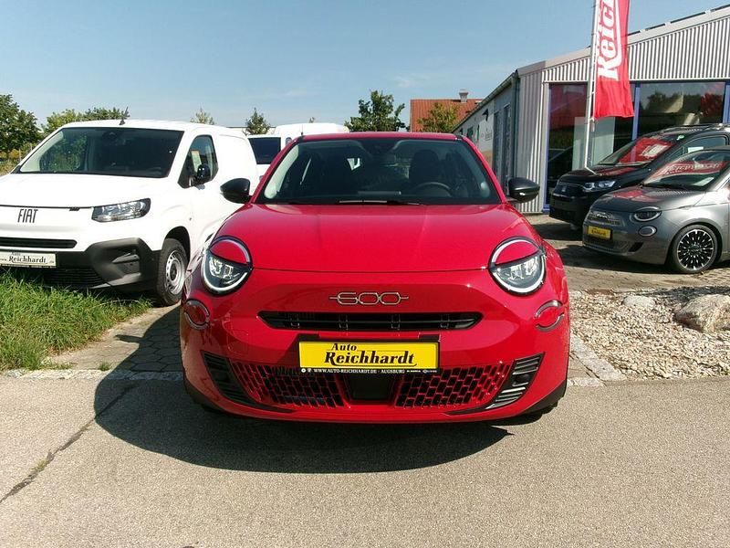 Gebraucht Fiat 125 101 PS (74 kW) 2024 Rot Limousine