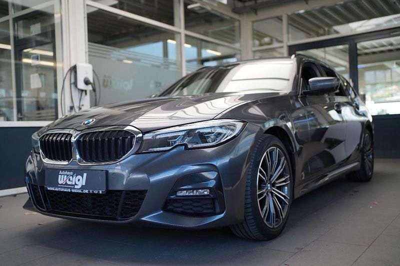 Gebraucht BMW 320 Performance 190 PS (139 kW) 2022 Grau Kombi