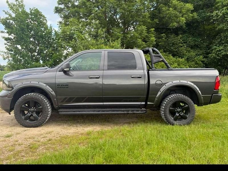Grau Gebraucht 2019 Dodge Ram Abholung | 34.500 € (Superpreis) - Bild 1/4