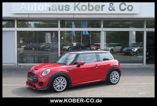 Rot Gebraucht 2017 Mini John Cooper Works Kleinwagen | 20.980 € (Superpreis) - Bild 1/4