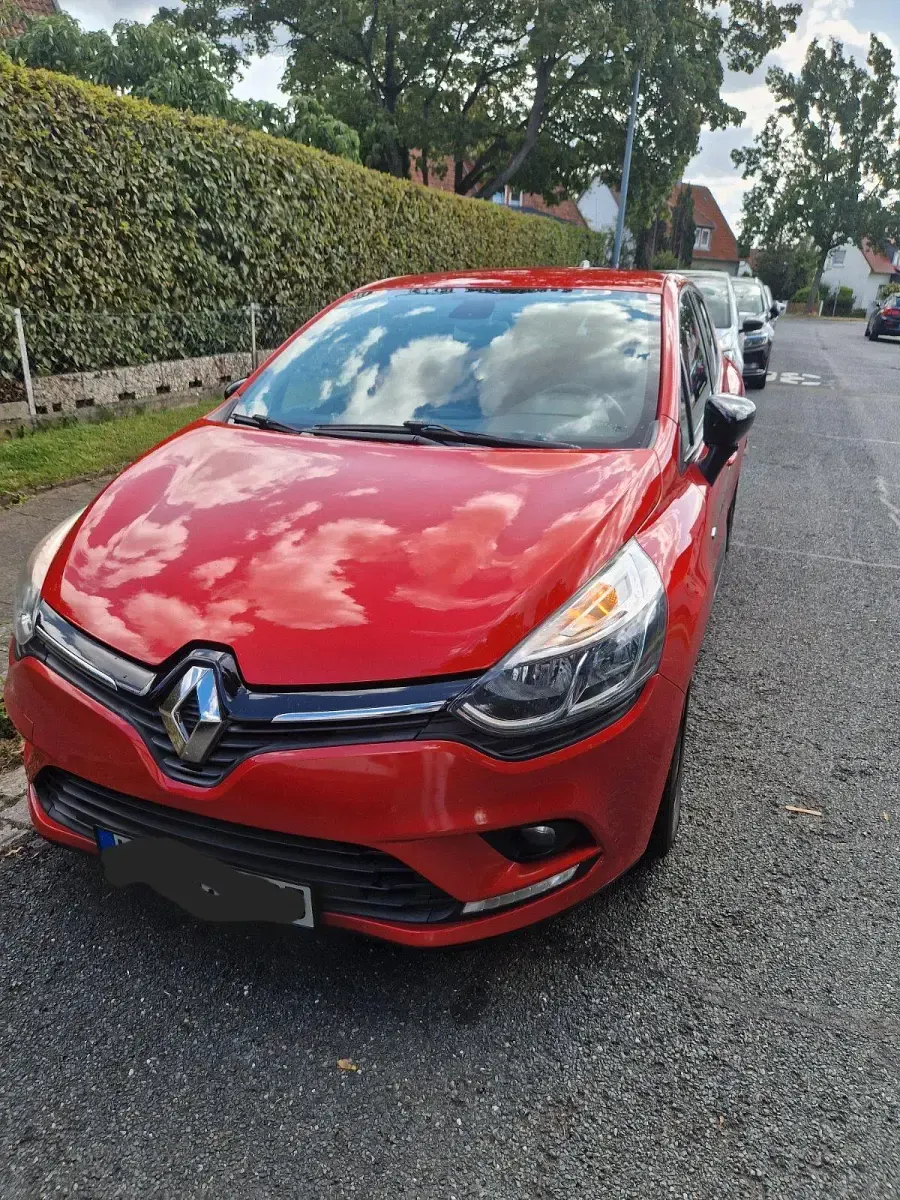 Gebraucht Renault Clio LIMITED 90 PS (66 kW) 2016 Rot Kleinwagen
