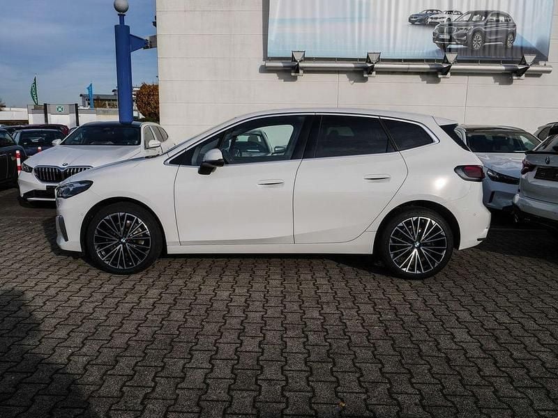 Gebraucht BMW 218 Luxury Line 150 PS (110 kW) 2022 Weiß Van / Kleinbus