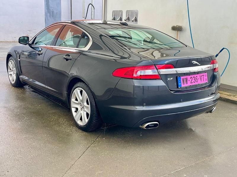 Gebraucht Jaguar XF Luxury 238 PS (175 kW) 2010 Schwarz Limousine
