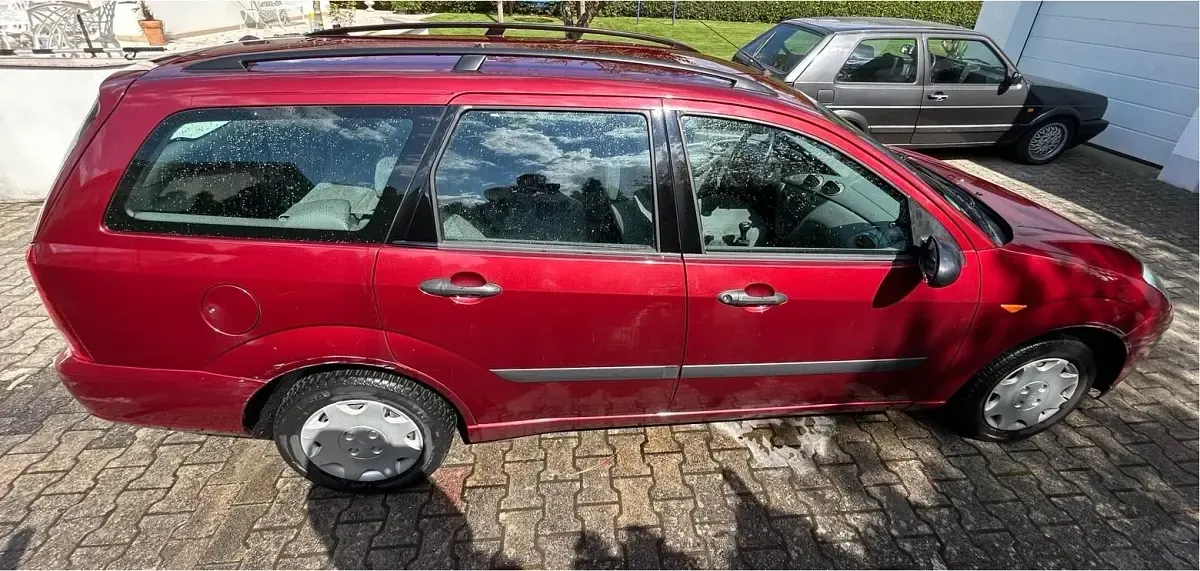 Używany Ford Focus 100 KM (73 kW) 1999 Czerwony Kombi