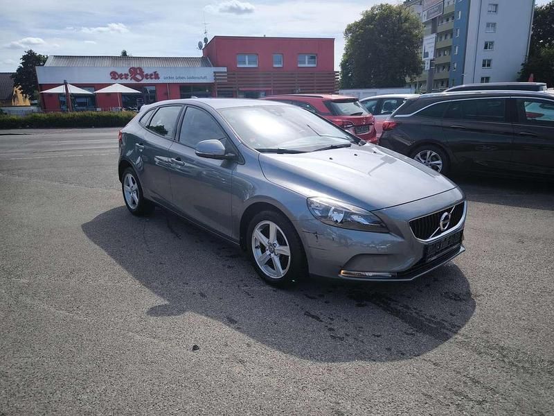 Gebraucht Volvo V40 Kinetic 150 PS (110 kW) 2016 Osmium grey / metallic Kombi