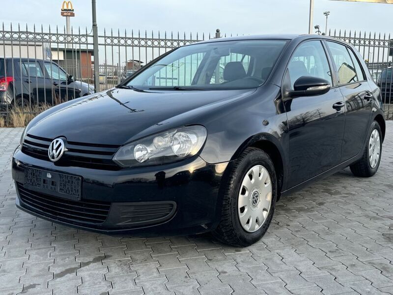 Schwarz Gebraucht 2010 VW Golf VI Trendline Limousine | 3.299 € (Superpreis) - Bild 1/4