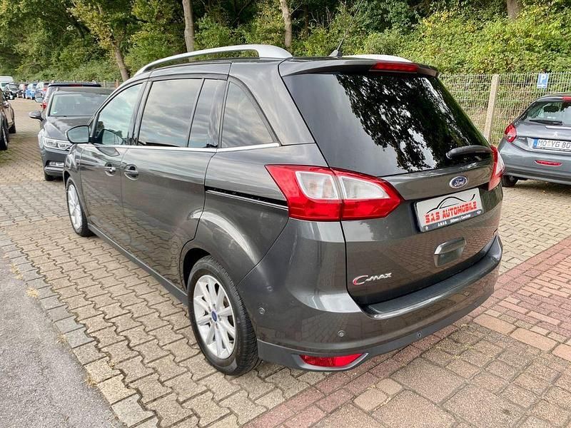Gebraucht Ford Grand C-Max Titanium 125 PS (91 kW) 2018 Magnetic Van / Kleinbus