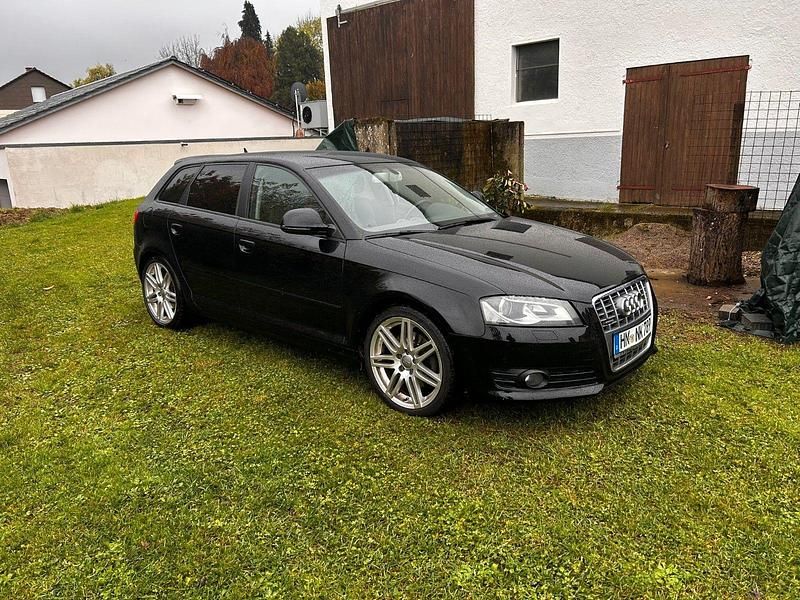Schwarz Gebraucht 2009 Audi A3 Comfort Kombi | 8.500 € (Etwas zu teuer) - Bild 1/4