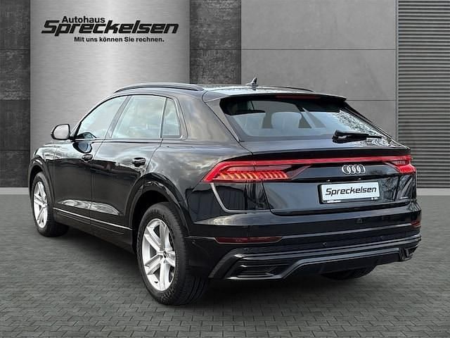 Gebraucht Audi Q8 Ambiente 340 PS (250 kW) 2022 Mythosschwarz metallic SUV