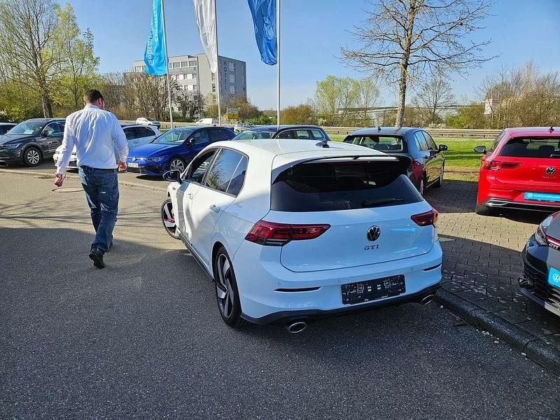 Weiß Gebraucht 2021 VW Golf GTI Limousine | 28.500 € (Superpreis) - Bild 1/4