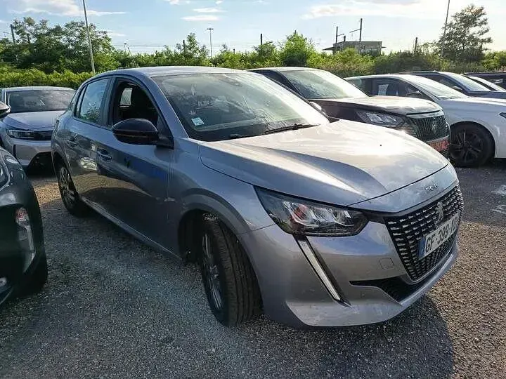 Gebraucht Peugeot 208 Active 102 PS (75 kW) 2022 Silber Kleinwagen