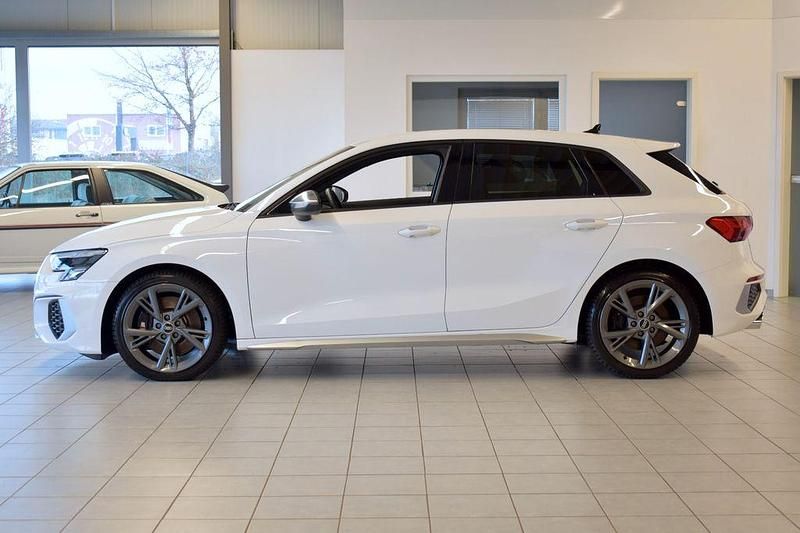 Gebraucht Audi S3 Sport 310 PS (228 kW) 2023 Weiß Limousine