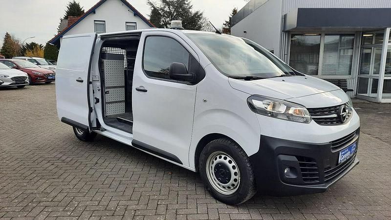 Gebraucht Opel Vivaro Edition 120 PS (88 kW) 2023 Lackierung weiss icy Van / Kleinbus