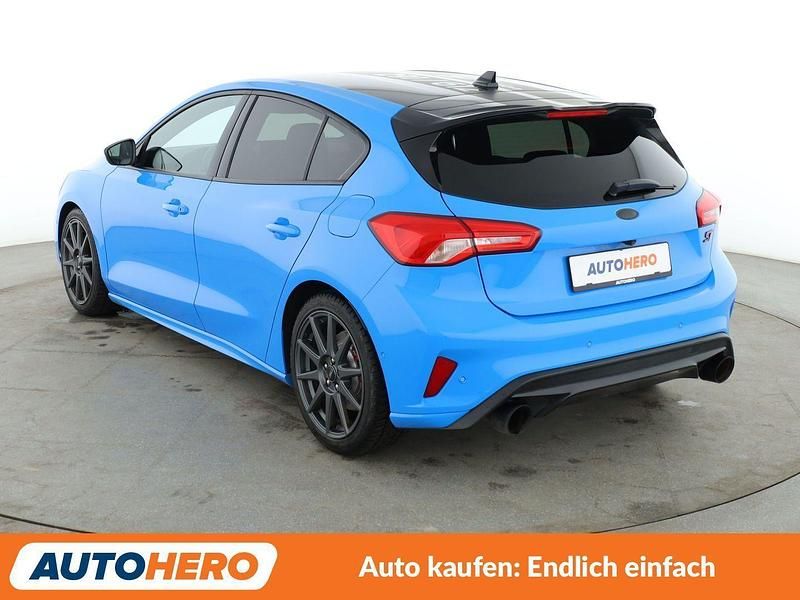 Gebraucht Ford Focus ST 280 PS (205 kW) 2021 Blau Limousine