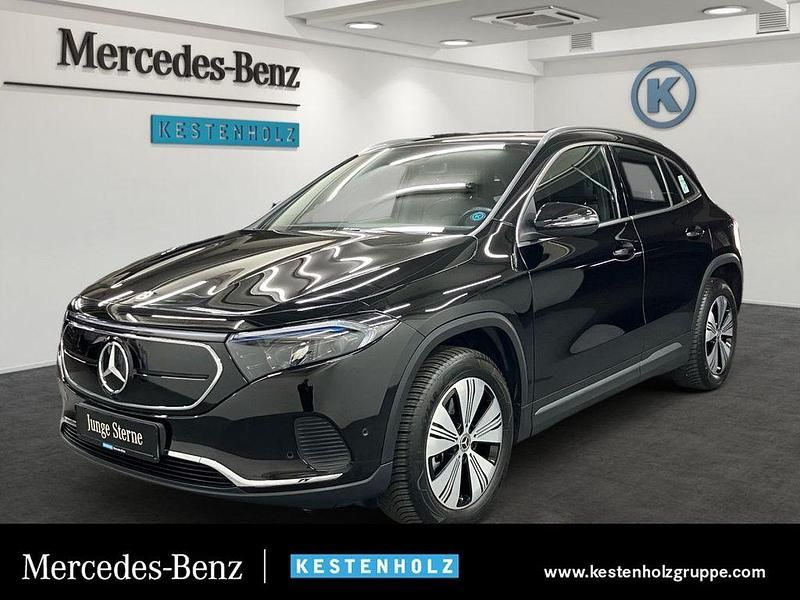 Nachtschwarz Gebraucht 2023 Mercedes EQA250 SUV | 32.490 € (Fairer Preis) - Bild 1/4
